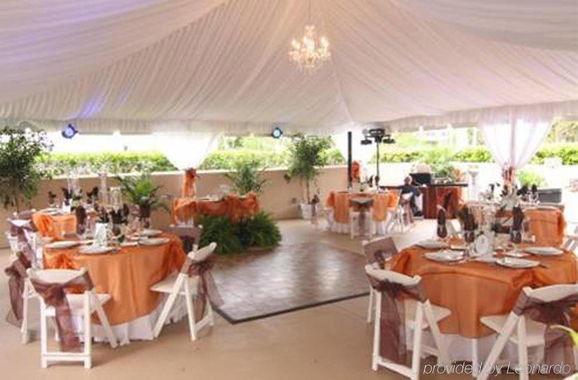Hampton Inn & Suites At Lake Mary Colonial Townpark Restaurant foto